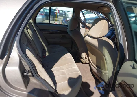 2003 Mercury Grand Marquis Gs из США, поврежденный, VIN 2MEFM74W83X657610